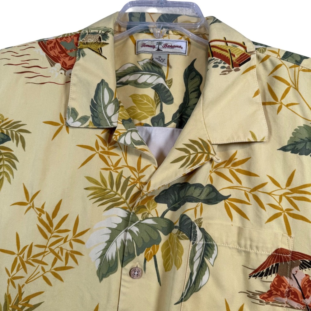Tommy Bahama Button Down Shirt Mens XL Yellow Silk Japanese Scenic Print